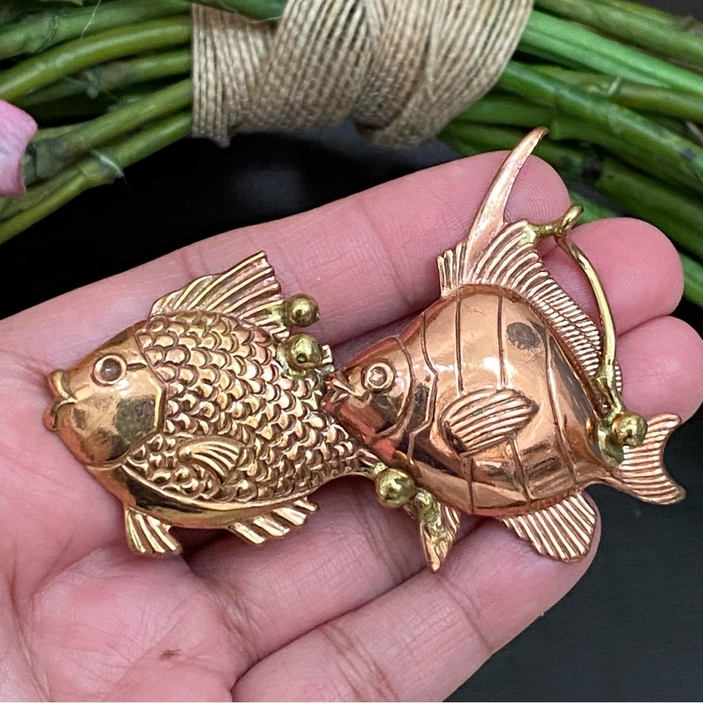 Unique Vintage Unsigned Fish Copper Hammered Broo… - image 3